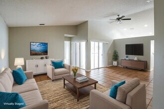 3370 NW 78th Ave in Margate, FL - Building Photo - Building Photo