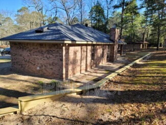 264 Peaceful Valley Trail in Holly Lake Ranch, TX - Building Photo - Building Photo