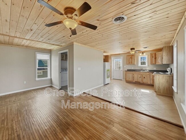 520 Shaw St in Avis, PA - Building Photo - Building Photo