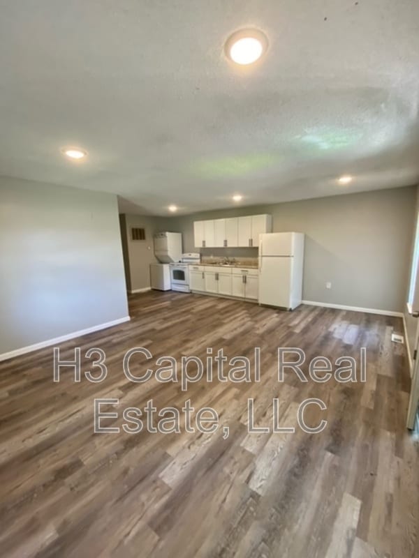 4900 Maryville Rd in Granite City, IL - Building Photo - Building Photo