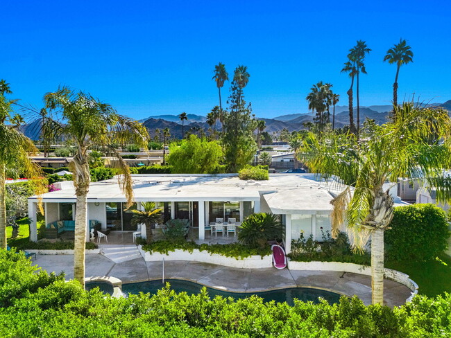 property at 72890 Homestead Rd