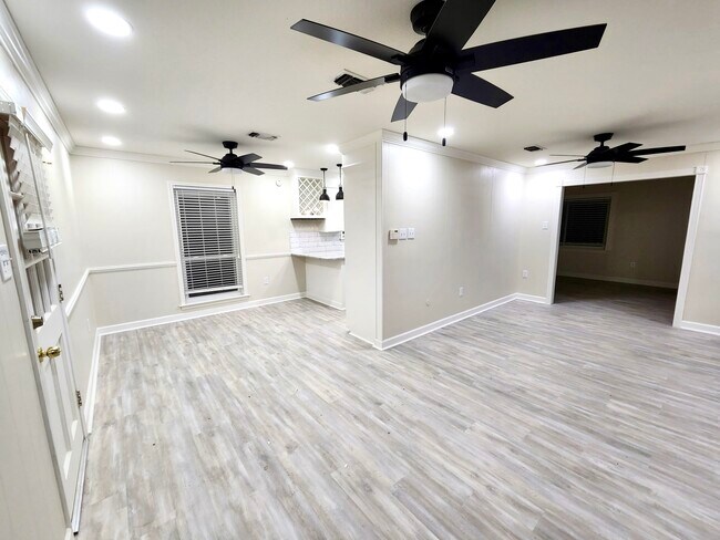 5055 Inniswold Rd in Baton Rouge, LA - Building Photo - Building Photo