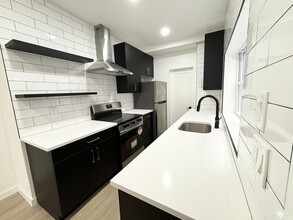 165 W Main St, Unit 1-2-3 in Goshen, NY - Building Photo - Building Photo