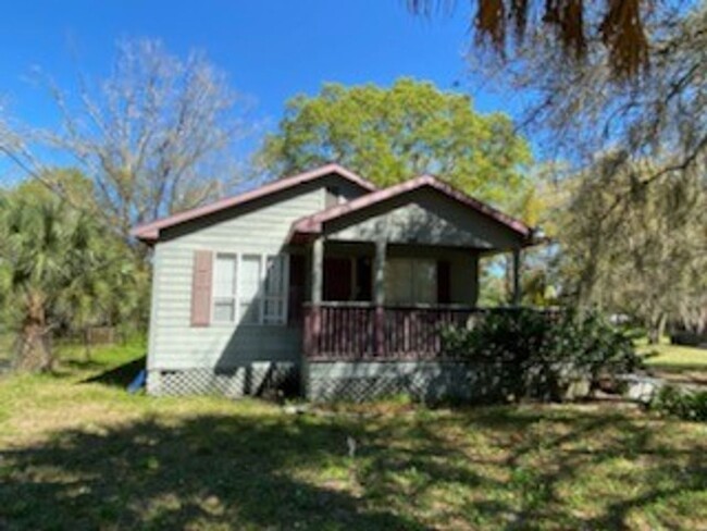 property at 1210 W 16th St