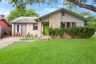 6701 Aries Ln in Austin, TX - Building Photo
