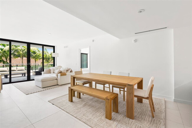 property at 9901 W Bay Harbor Dr