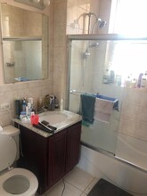 6719 N Lakewood Ave, Unit 1 in Chicago, IL - Building Photo - Building Photo