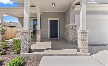 246 Salt Springs Rd in Niederwald, TX - Building Photo - Building Photo