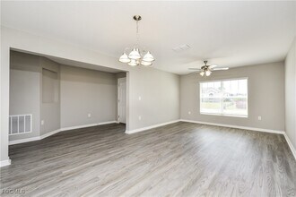 621 NW 37th Pl in Cape Coral, FL - Building Photo - Building Photo