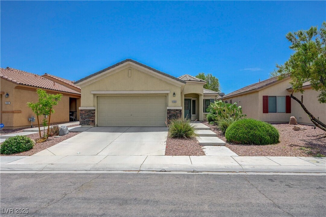 4109 Gliding Gulls Ave in North Las Vegas, NV - Building Photo