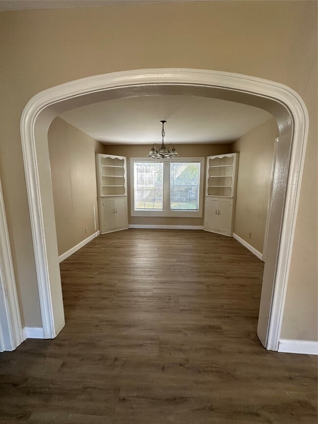 property at 6908 Moss Rose St