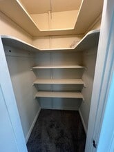 352 Palm Ave, Unit 4 in Oakland, CA - Building Photo - Building Photo