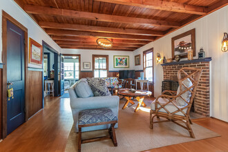121 Overshore Dr W in Madison, CT - Building Photo - Building Photo