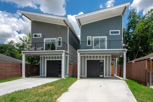 317-A W 35th St in Houston, TX - Building Photo