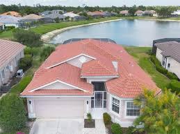 1830 Bobcat Trail in North Port, FL - Foto de edificio