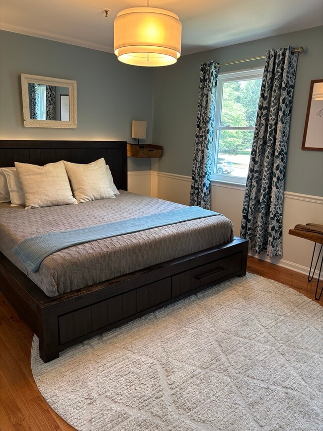 7625 Lee Landing Dr in Falls Church, VA - Building Photo - Building Photo