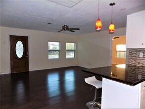 3130 W Euclid Ave in Tampa, FL - Building Photo - Building Photo