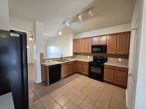 6026 E Jolie Ct in San Antonio, TX - Building Photo - Building Photo