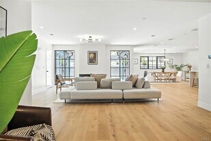 3756 Goodland Ave in Los Angeles, CA - Building Photo