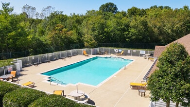Rollingwood Apartments in Lebanon, TN - Building Photo - Building Photo