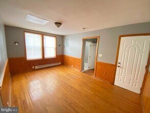 408 E Roosevelt Blvd in Philadelphia, PA - Building Photo - Building Photo
