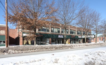 Plaza Building in Windsor, CT - Building Photo - Building Photo
