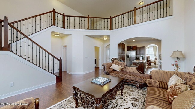 17038 Green Crest Ln in Louisville, KY - Building Photo - Building Photo