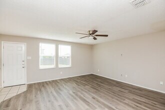 1429 Blazing Star Trail in Burleson, TX - Building Photo - Building Photo