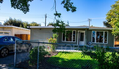 1099 Bradford Dr in Sunnyvale, CA - Building Photo - Building Photo