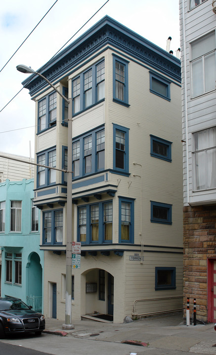 1556 Clay St in San Francisco, CA - Building Photo