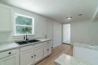 1208 Dan Gould Dr in Arlington, TX - Building Photo - Building Photo