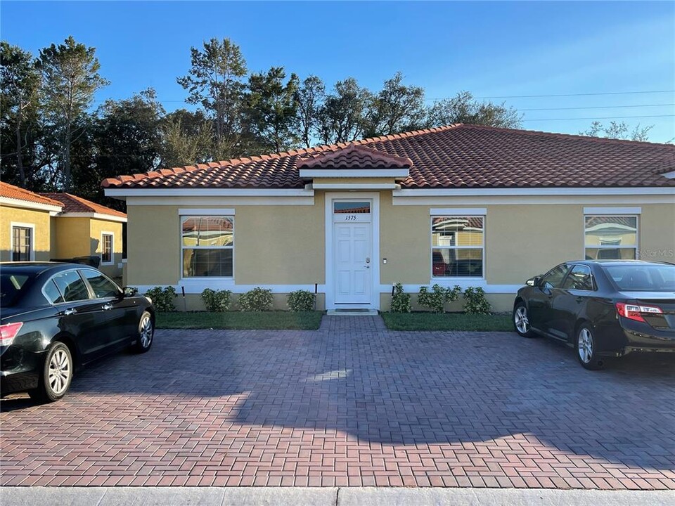 1575 Cumin Dr in Kissimmee, FL - Building Photo