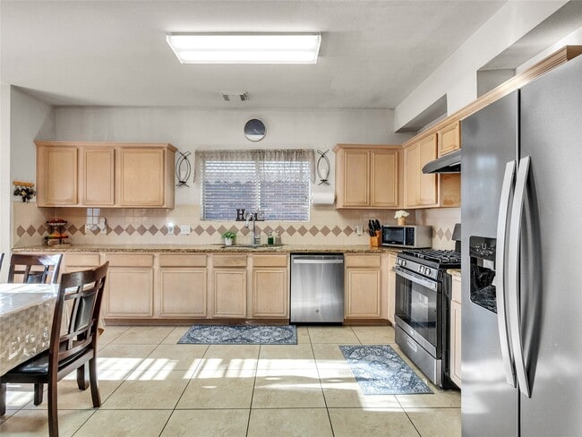 property at 5514 Gatesprings Ln