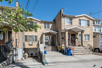 11609 Linden Blvd in South Ozone Park, NY - Building Photo - Building Photo