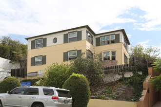 Strathmore Apartments in Los Angeles, CA - Building Photo - Building Photo