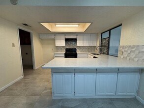510 Betsy Ross Dr in Arlington, TX - Building Photo - Building Photo