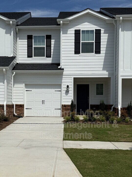 1719 Braemar Vlg Dr in Monroe, NC - Building Photo