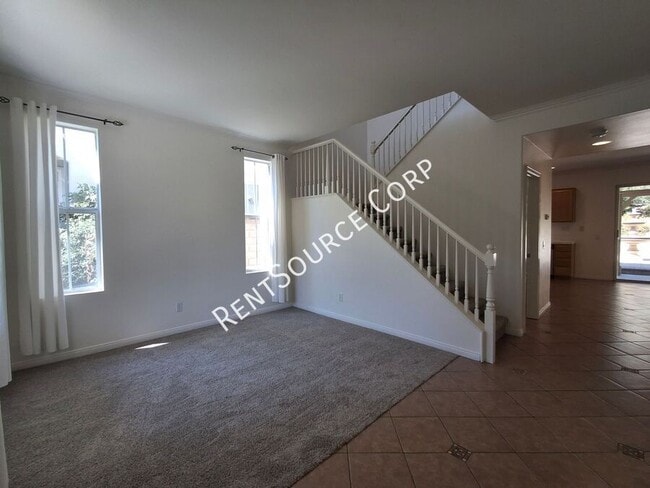 24339 Alyssum Pl in Valencia, CA - Foto de edificio - Building Photo