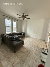 83 Maple Pl in Yonkers, NY - Building Photo - Building Photo