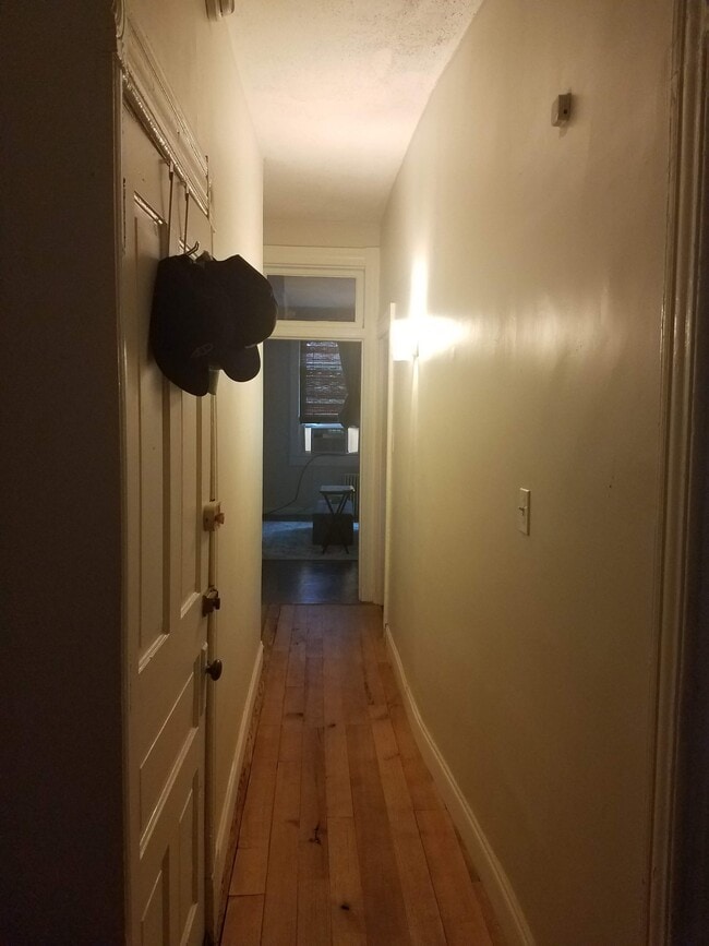 1918 Mount Royal Ter, Unit 3 in Baltimore, MD - Foto de edificio - Building Photo