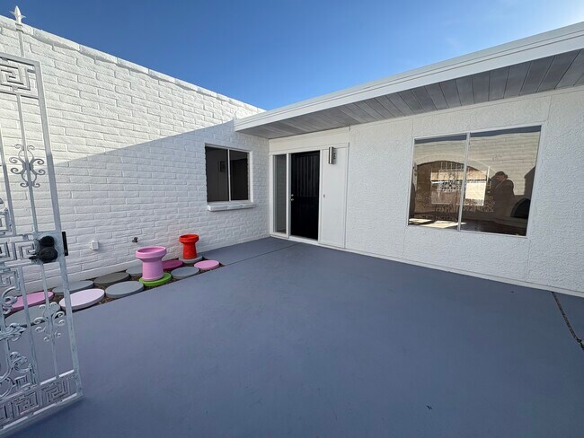 property at 6644 N Amahl Pl