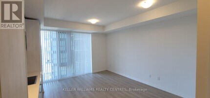 8-3518 Widmer St in Toronto, ON - Building Photo - Building Photo