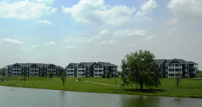 The Village at Cloud Park in Dayton, OH - Foto de edificio - Building Photo