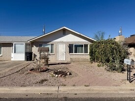 2732 S 12th Ave in Safford, AZ - Building Photo