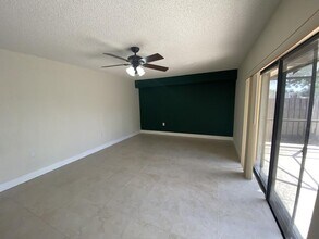 123 1st Way in West Palm Beach, FL - Building Photo - Building Photo