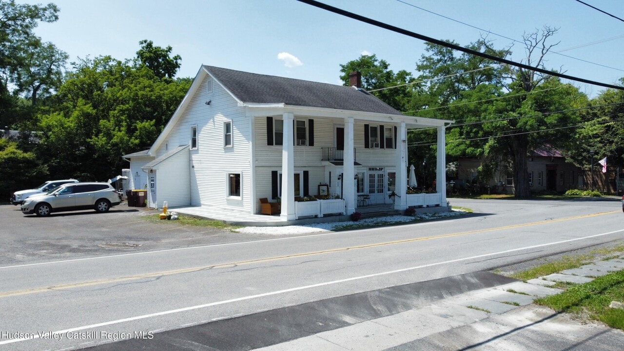 3645 Rte 67 in Freehold, NY - Building Photo