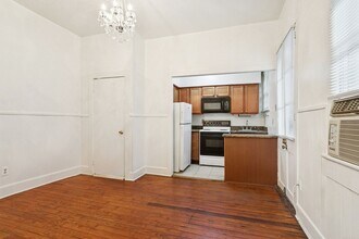 925-927 Royal St in New Orleans, LA - Building Photo - Building Photo