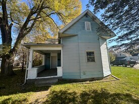 19 Elizabeth St in Danville, IL - Building Photo