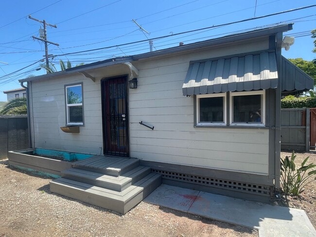 property at 4965 Mansfield St