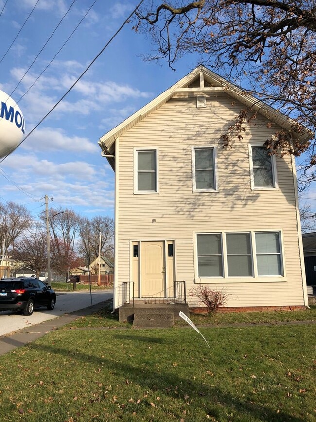property at 1702 15th St Pl